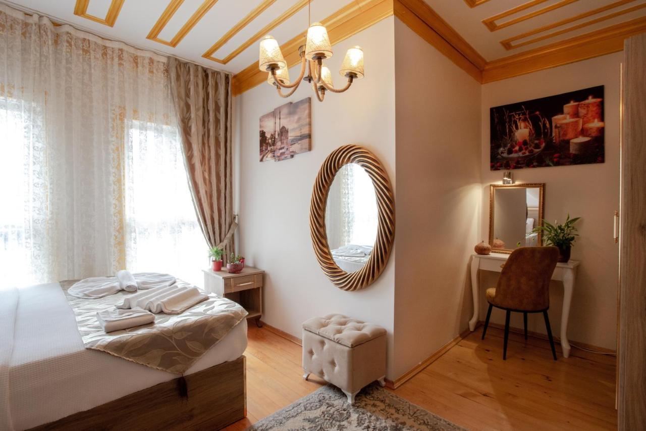 April Hotel Istanbul Bagian luar foto