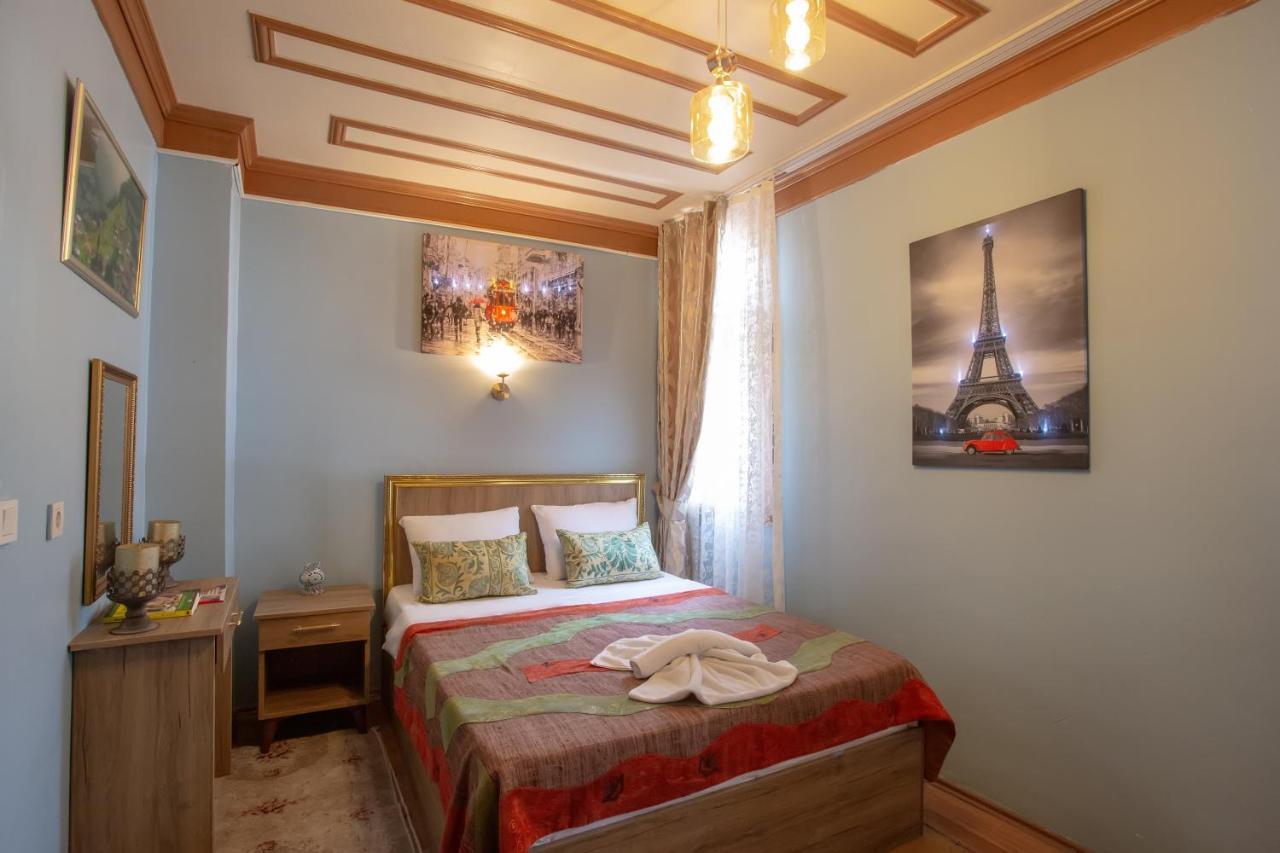 April Hotel Istanbul Bagian luar foto