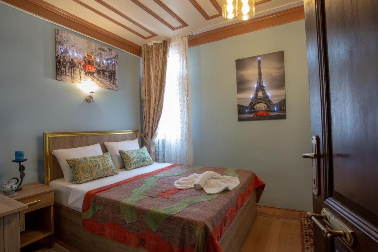 April Hotel Istanbul Bagian luar foto