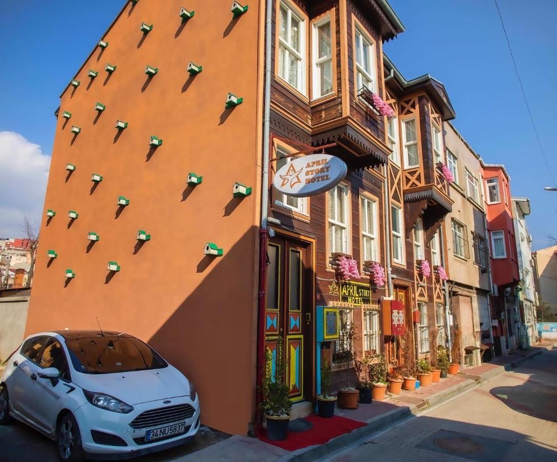 April Hotel Istanbul Bagian luar foto