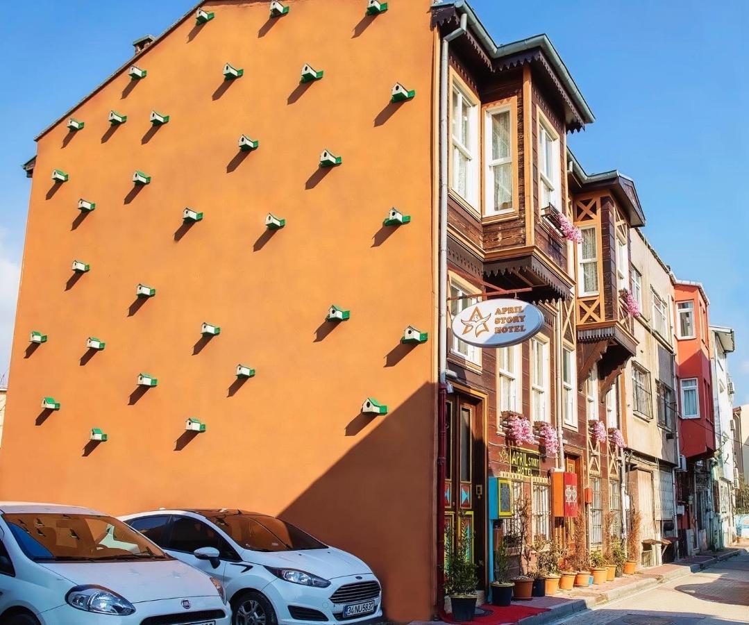 April Hotel Istanbul Bagian luar foto
