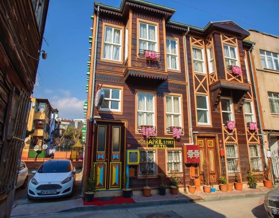 April Hotel Istanbul Bagian luar foto